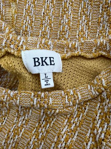 BKE Long sleeve Knit Keyhole Back Sweater Mustard Yellow Size Large