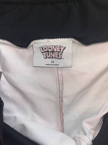 Looney Tunes Yoga shorts