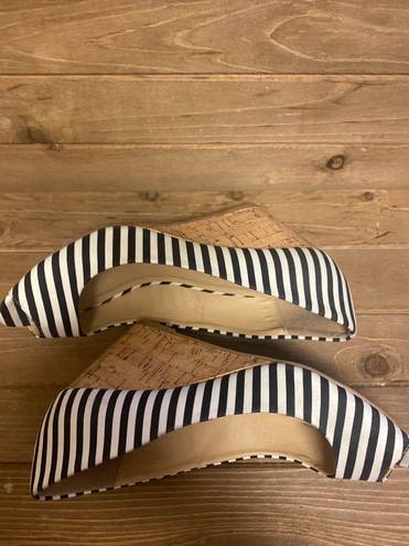 CL by Laundry CL laundry  striped white blue wedge heels size 8.5