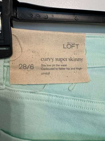 The Loft New!  Mint Green Curve Super Skinny Size 28/6