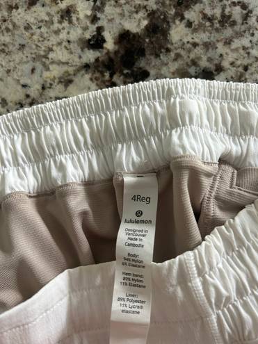 Lululemon Hotty Hot Short 2.5”