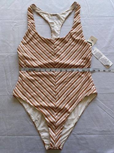 RVCA NWT  Racerback Swimsuit in Canyon Rose Size L/12‎