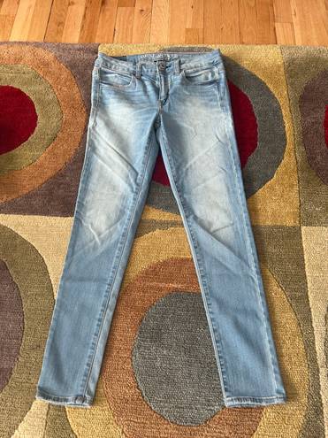 American Eagle Super Stretch Light Wash Jegging Skinny Jeans Size 6 Regular