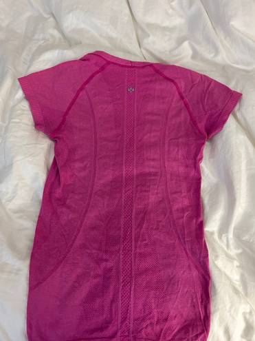 Lululemon Swiftly Tech Short Sleeve Pink