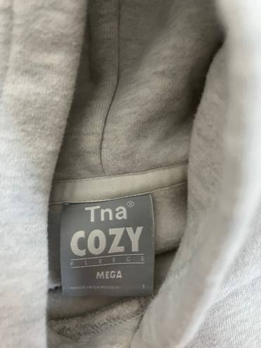 Aritzia TNA Cozy Mega Fleece Hoodie 