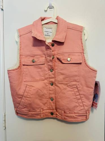 Celebrity Pink New!  Sherpa Vest Size M