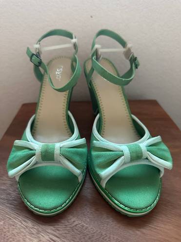 Nordstrom rsvp Designer Sandals BRAND NEW  sz 9,5 Grass Green