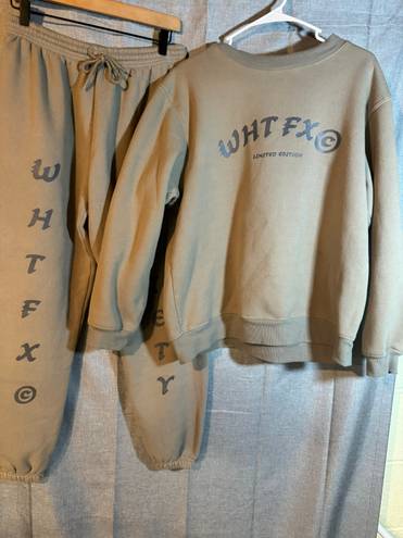 White Fox Boutique Limited Edition Medium White Fox Sweat Set