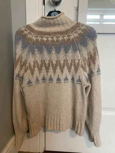 American Eagle Outfitters Sweater