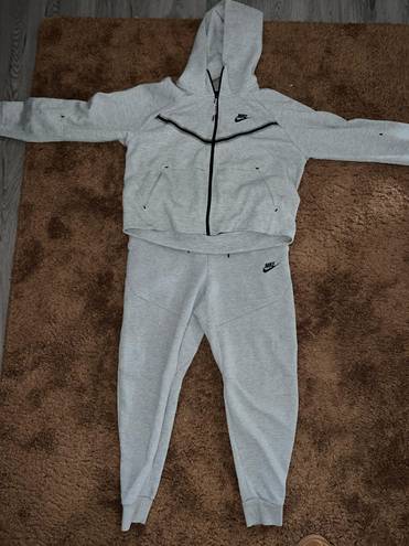 Nike Sportswear Tech Fleece