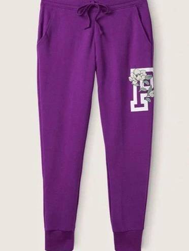 PINK - Victoria's Secret  Purple Floral Fleece Everyday Lounge Jogger Small