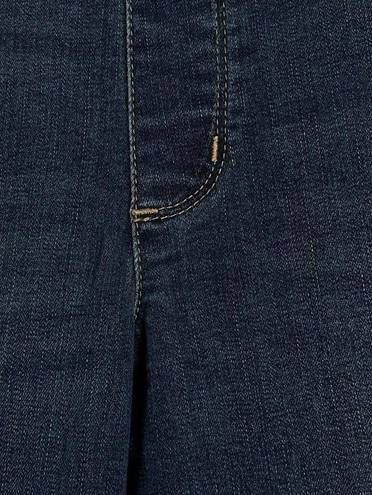 Lee  Large Pull-On Sculpting Jeans Slim Fit Slim Leg Stretch Mid-Rise Rear Pocket