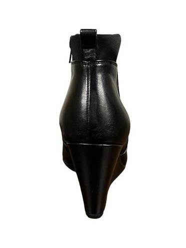 Bella Vita DERYN Womens US 9 Black Leather Wedge Ankle Boot 50-6172 BRAND NEW