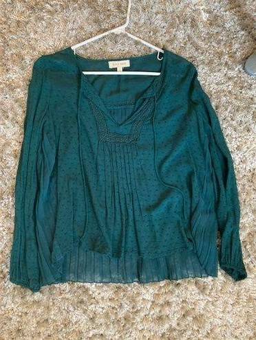 Black Swan Boutique Green Textured Blouse