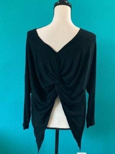 1. State  Sylvia Knit twist back crew tunic sweater oversized in black in size xxs