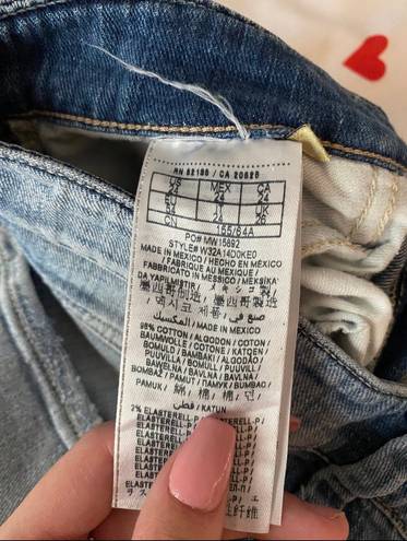 GUESS jeans