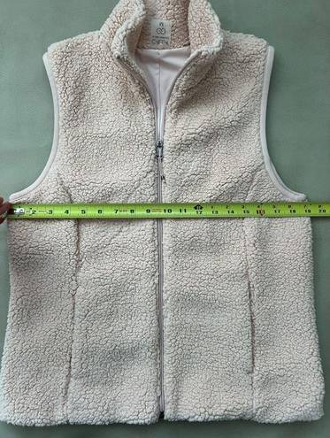 Calia by Carrie  Underwood Sherpa Vest: M