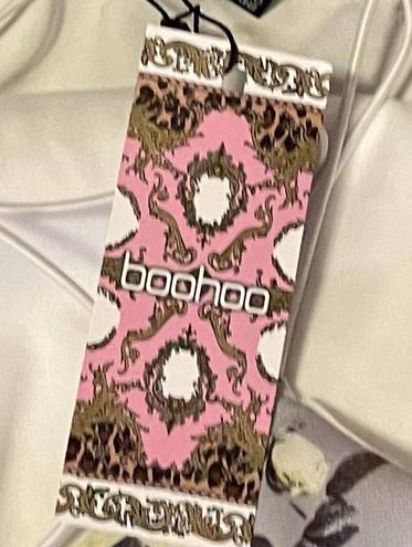 Boohoo New With tags  floral print strap full skater dress gray size 8