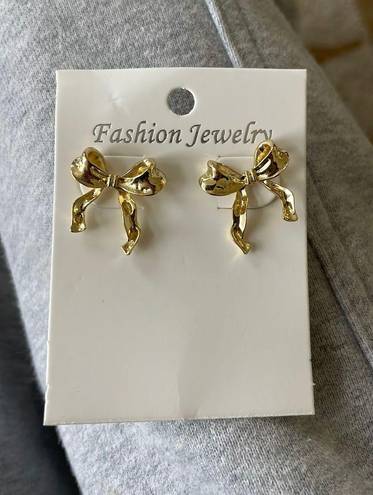 Gold earrings Pink