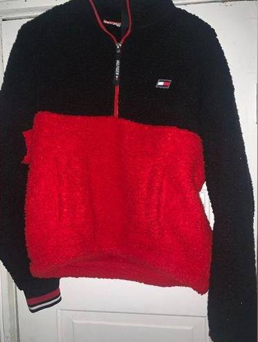 Tommy Hilfiger  sweaters size M