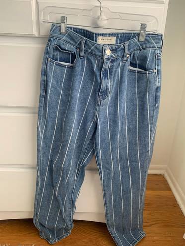 American Eagle Outfitters Mom jeans