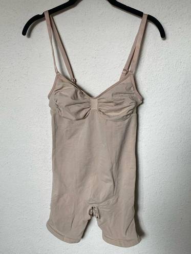 SKIMS NEW  SEAMLESS SCULPT MID THIGH BODYSUIT Clay Size 2X