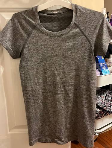 Lululemon Swiftly Tech Short Sleeve