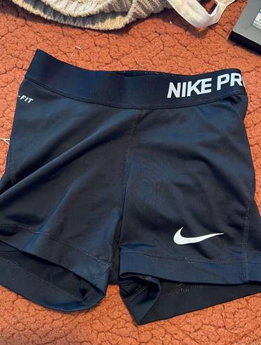 Nike Pro