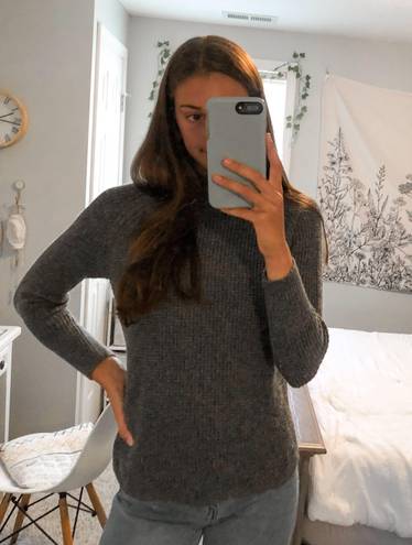 Banana Republic Gray Turtleneck Sweater