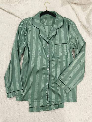 Amazon Silk Green Striped Pajama Set