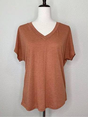 The Comfy Emery Rose Women’s Size Medium V-neck Batwing Short Sleeves Tee