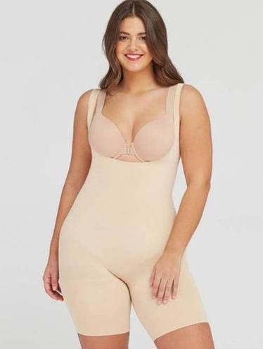 Spanx Assets by  Remarkable Results All in One Bodysuit Women's XL Beige