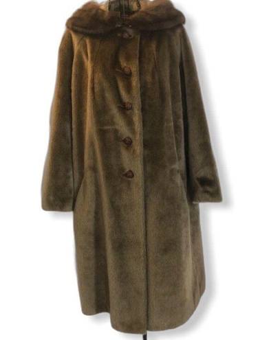 Unique Vintage Vintage Exclusive Lurotta by Career Originals Faux Fur Size Medium