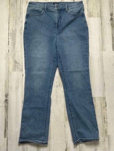 NYDJ  Curve Shaper Marilyn Straight Jean In Angel Wash Size 14