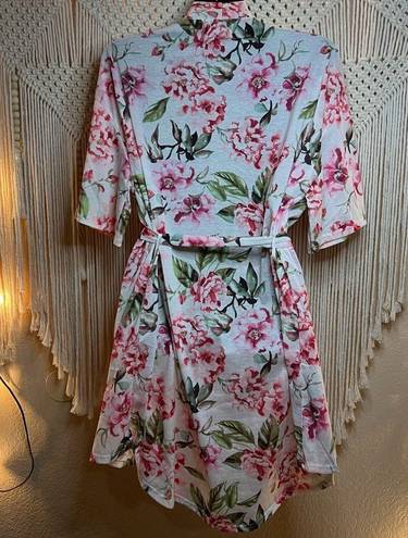 Show Me Your Mumu  floral “Brie Robe”. Size: OS