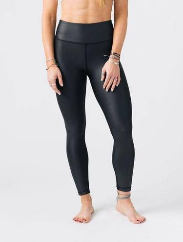 Zyia Black Metallic Leggings 24”