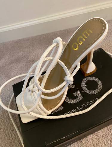 EGO NEW  WHITE SANDALD HEELS SIZE 8