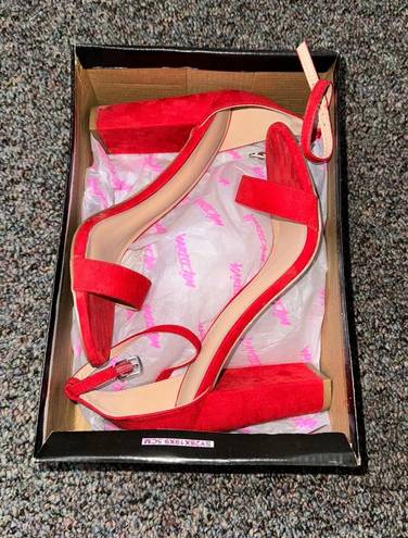 Heels Red Size 7.5