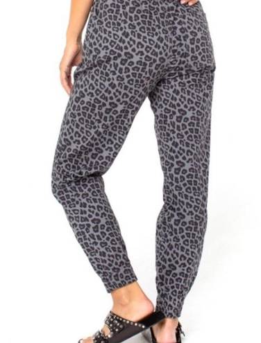 Celebrity Pink  Curvy Joggers - Grey & Black Cheetah Print - Size Small