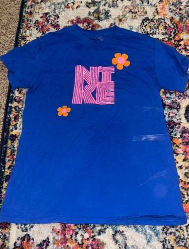 Nike cute  graphic tee