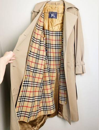 Burberry  | Vintage Women’s 100% Wool Trenchcoat w/Inner Lining Size 12 R