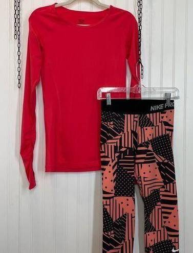 Nike  Pro Athlete Activewear Leggings & Thumbhole Long Sleeve Shirt Size M