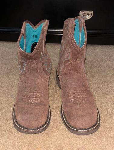 Ariat Arita Round Toe Boots 