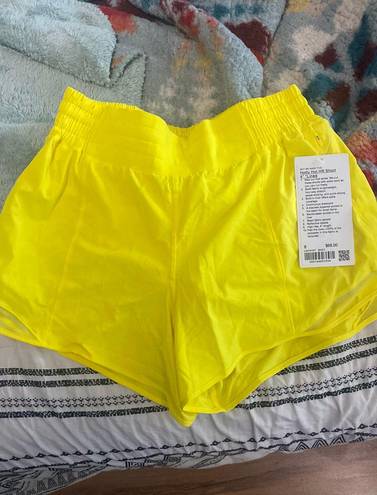 Lululemon Hotty Hot HR Short 4” Lined