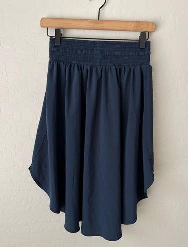 Lululemon  everyday skirt navy blue 6