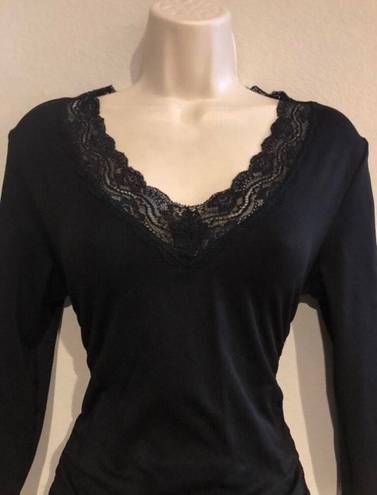 Carmen Marc Valvo Hardly worn  stretchy top. Sz S/M.