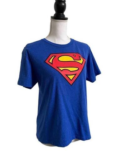 DC Comics  Superman Tee Blue Junior’s Size Extra Extra Large US Size 18 Unisex