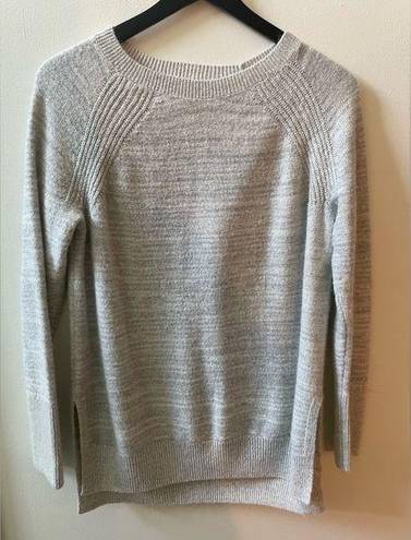 Lou & grey  long sleeve sweater, grey/white, size medium