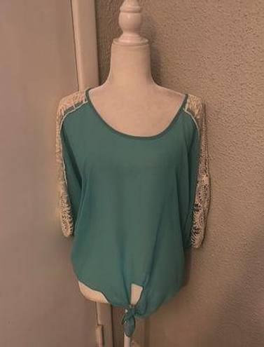 Umgee  Split Sleeve Crochet Cold Shoulder Teal/White Size L Boho Concert Festival