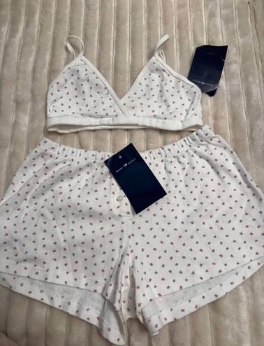 Brandy Melville Tulip Set